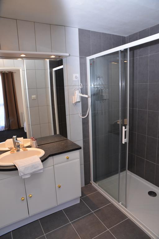 Hotel Le Square Aurillac Kültér fotó