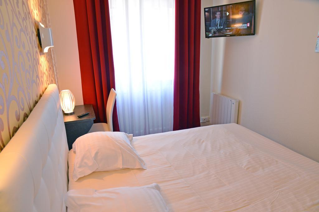 Hotel Le Square Aurillac Kültér fotó