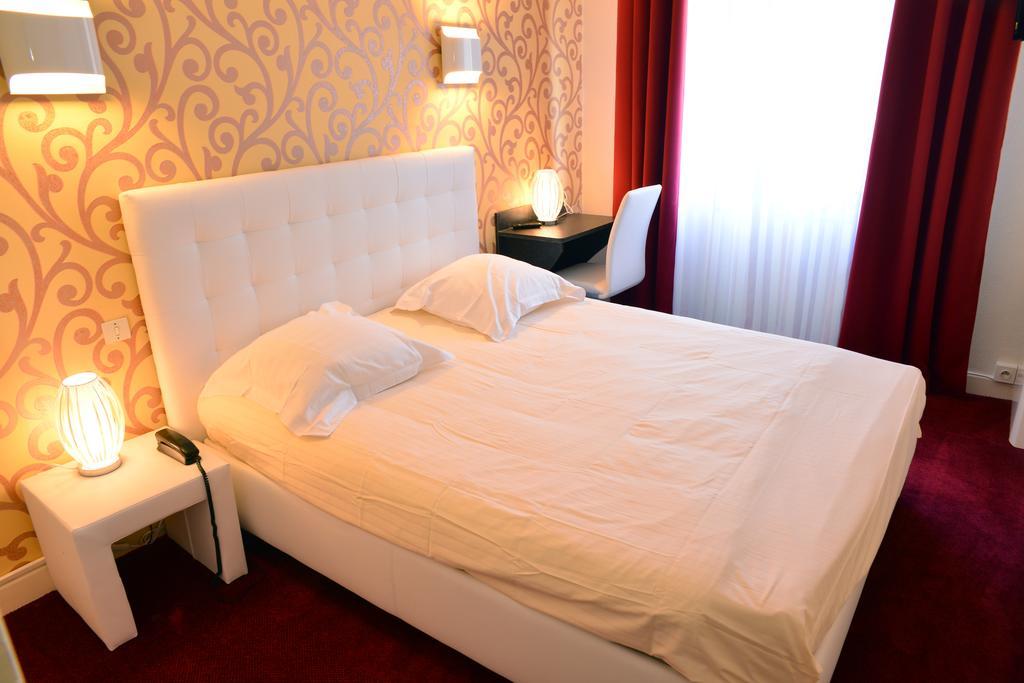 Hotel Le Square Aurillac Kültér fotó